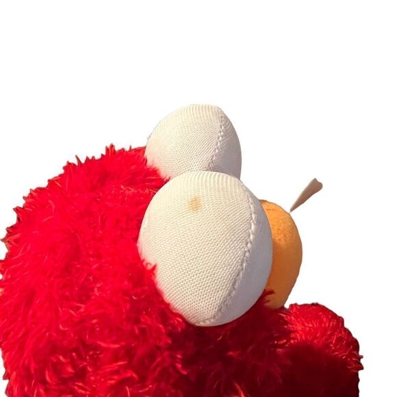 Fisher-Price Tickle Me Elmo circa 2007. - Picture 6 of 11